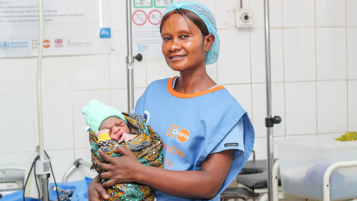 A Midwife’s Mission to Save Mothers: Aminata’s Fight Against Maternal Death in Sierra Leone
